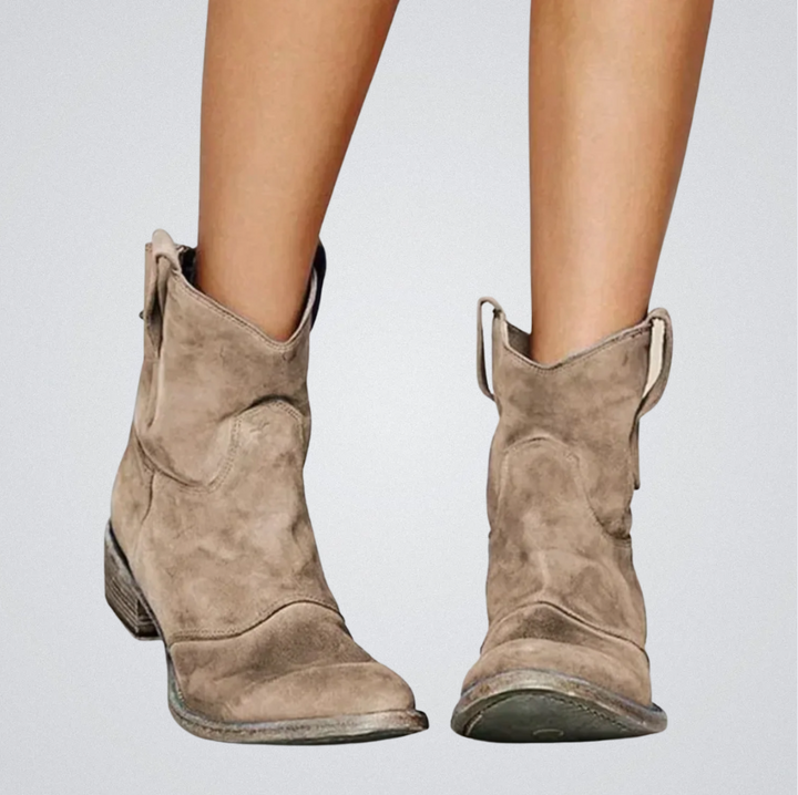 Carlotta – timeless ankle boots